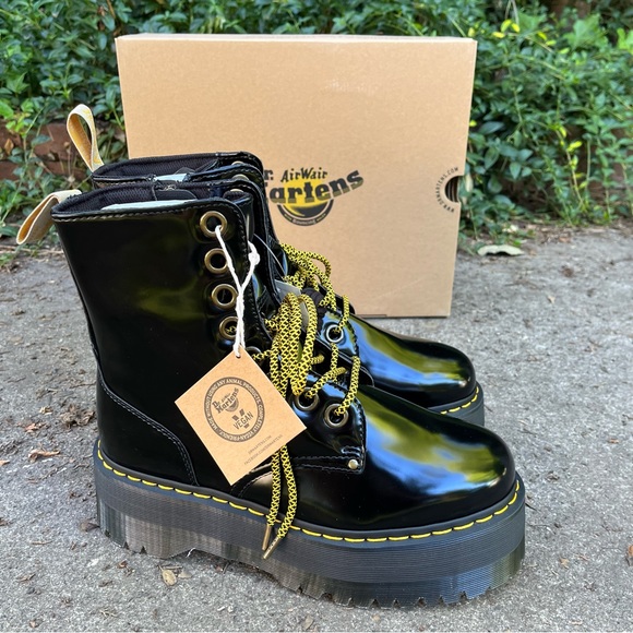 NEW Dr. Martens Vegan Jadon Max Platform Boots Size 10 - Picture 4 of 14